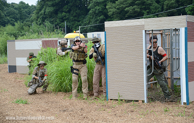 HEADSHOT・メインフィールド